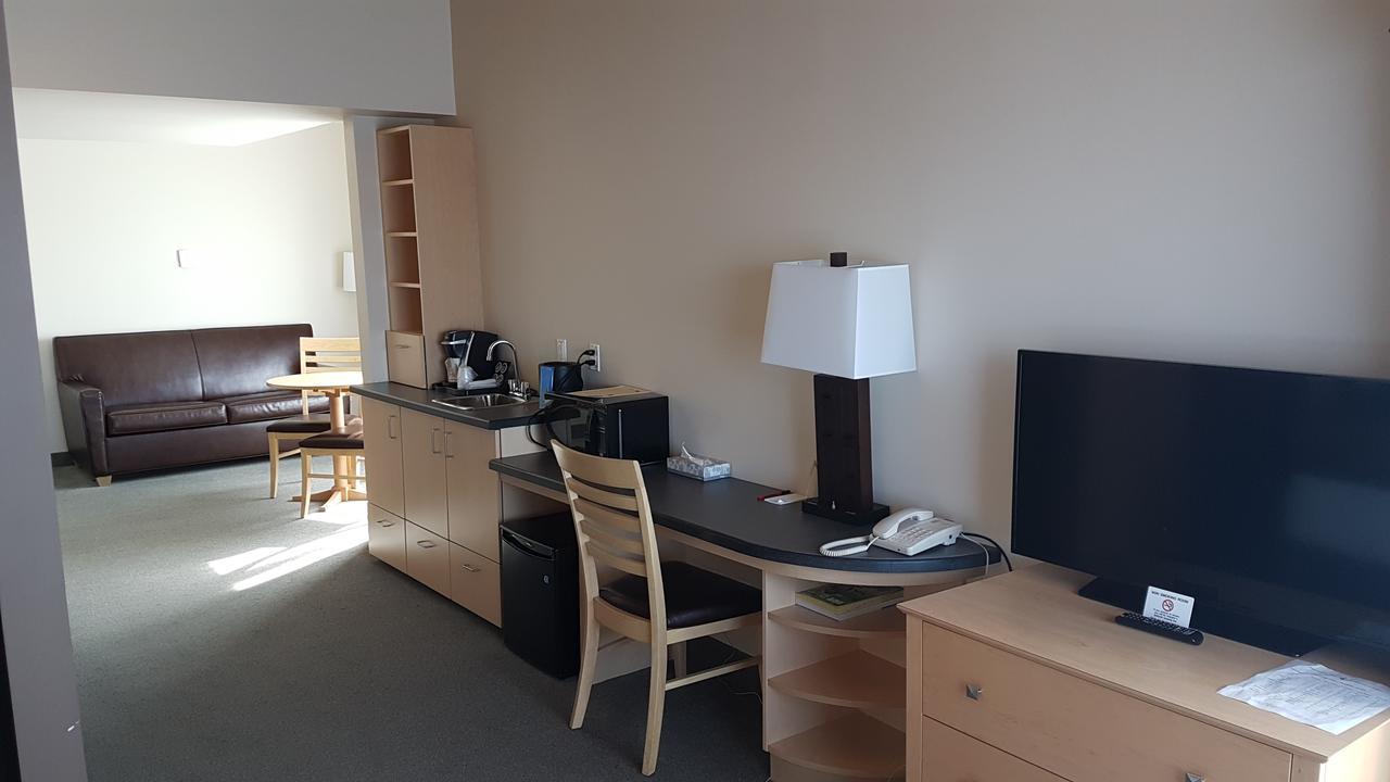 Manitoulin Hotel And Conference Centre Little Current Екстер'єр фото
