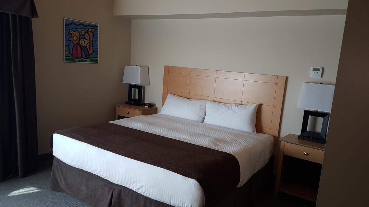 Manitoulin Hotel And Conference Centre Little Current Екстер'єр фото